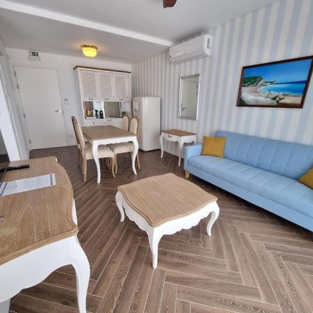 Ocean View Apartments Lourinha  Bagian luar foto
