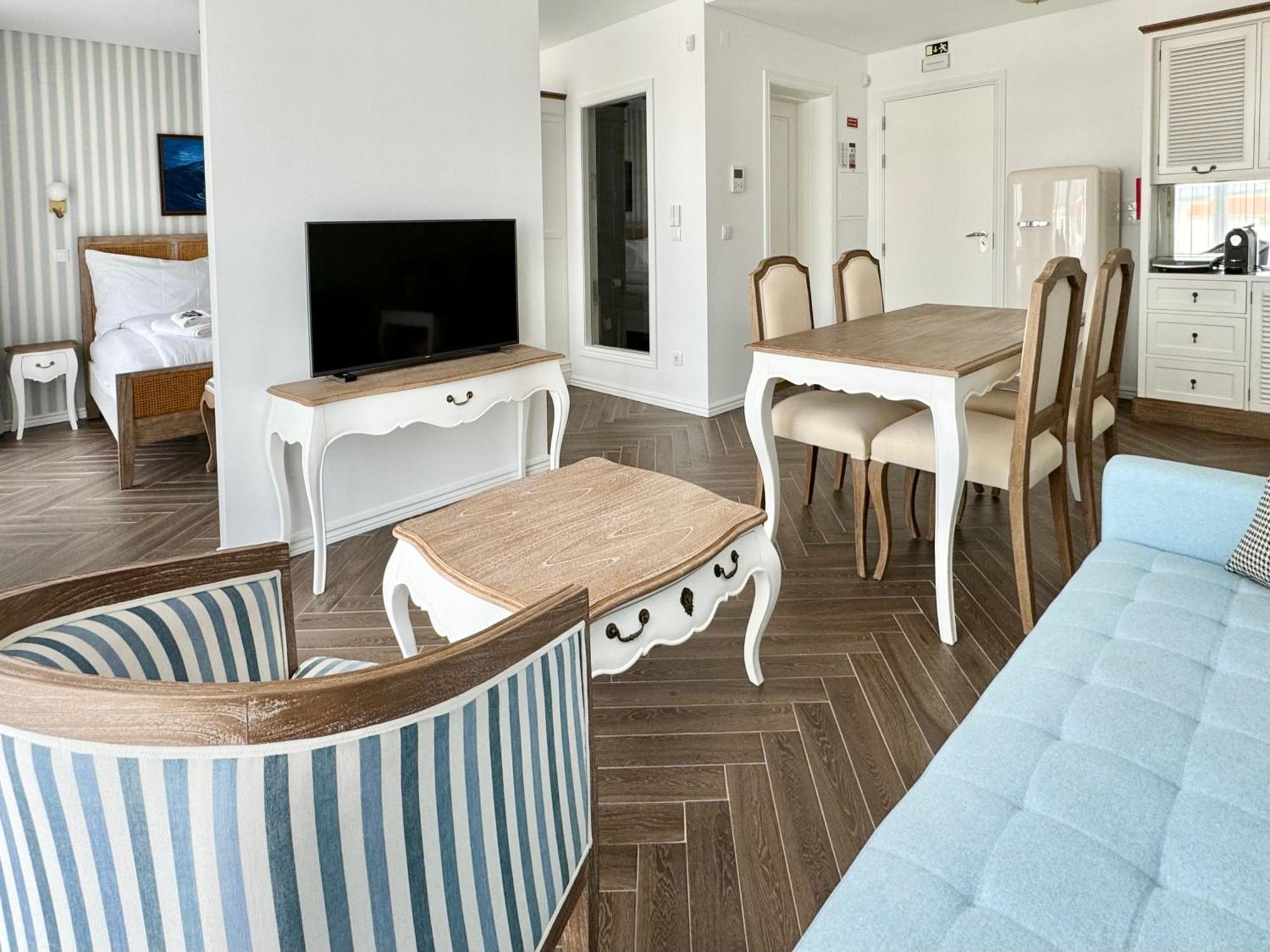 Ocean View Apartments Lourinha  Ruang foto