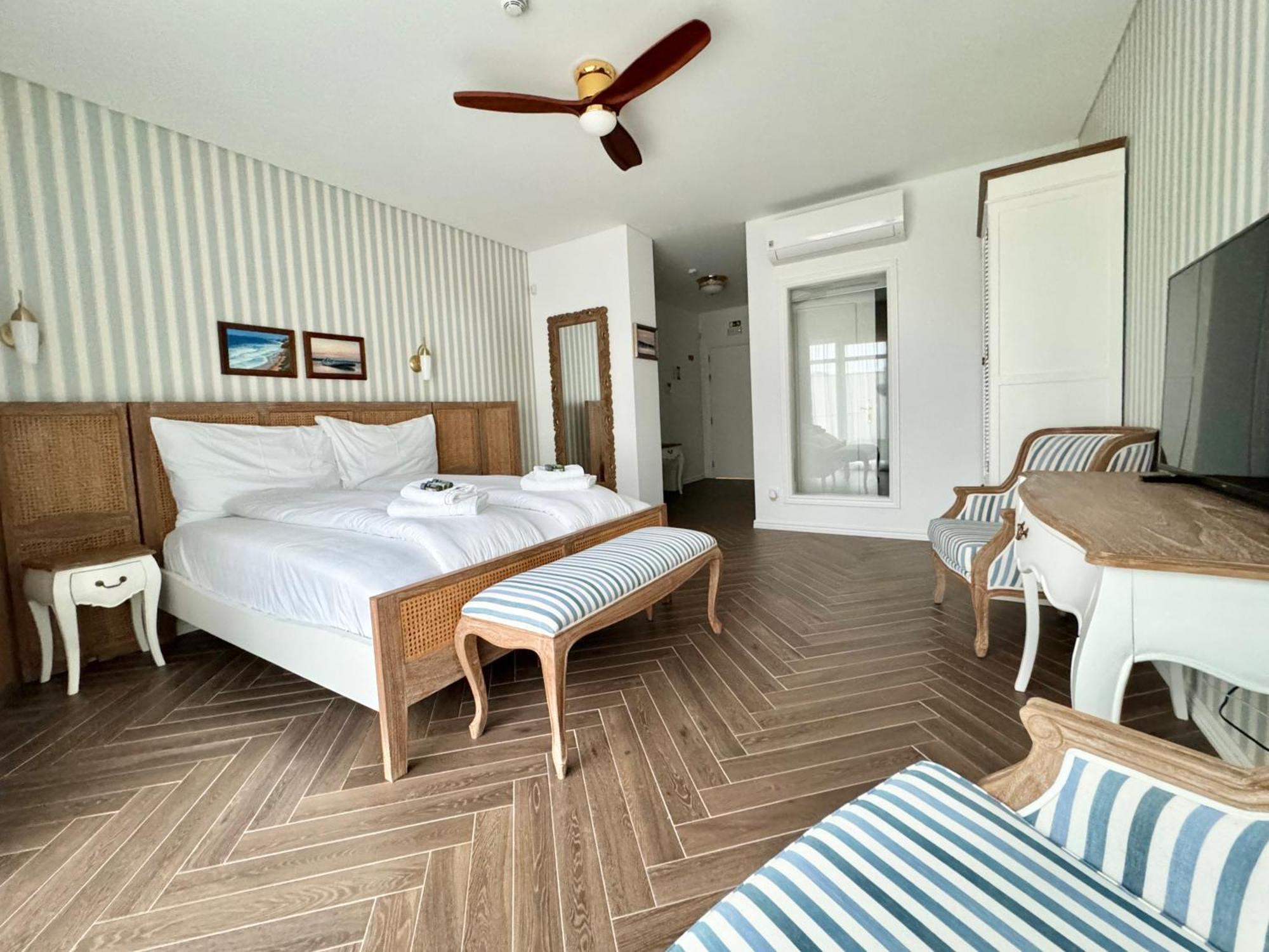 Ocean View Apartments Lourinha  Ruang foto
