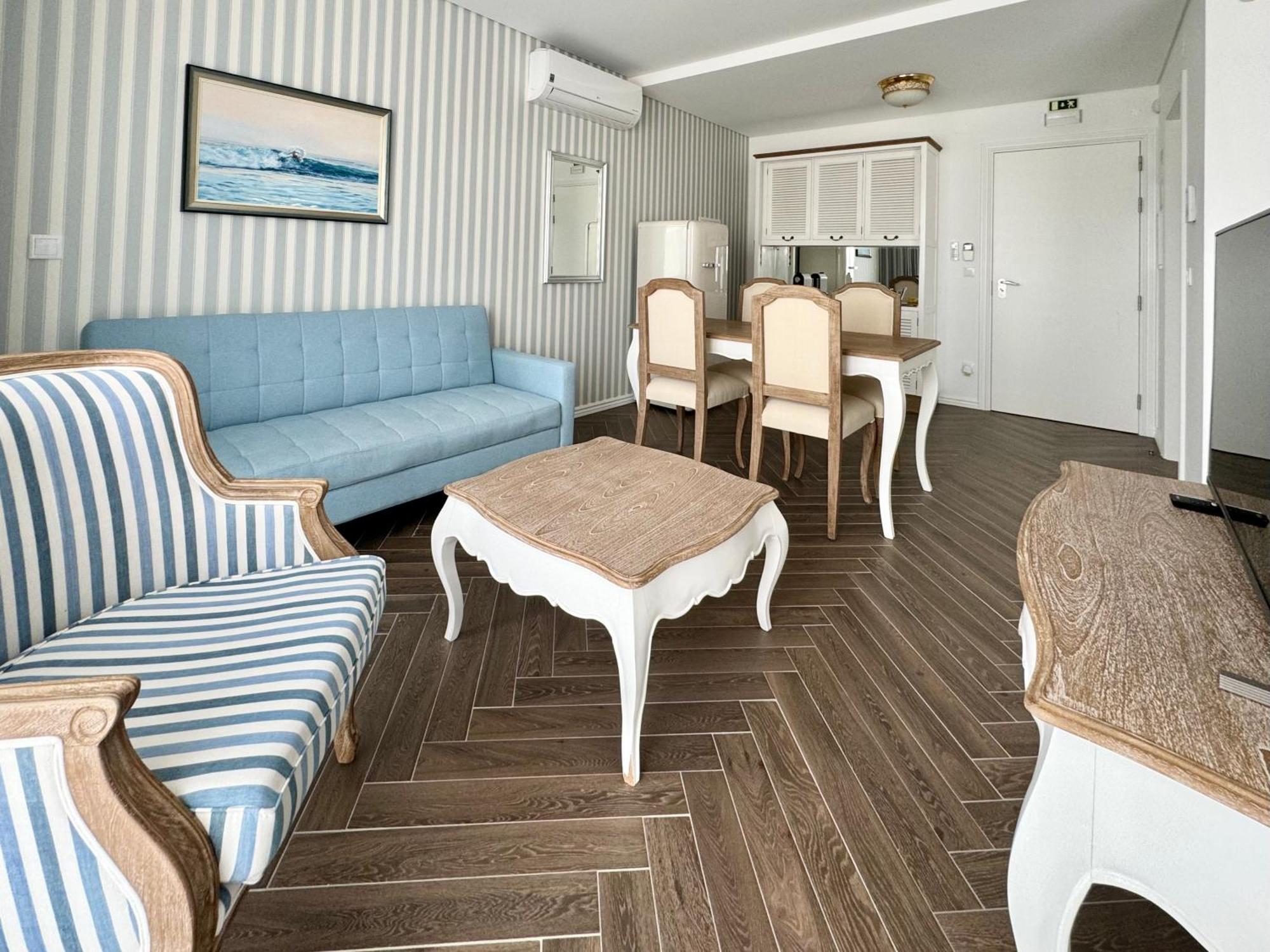Ocean View Apartments Lourinha  Ruang foto