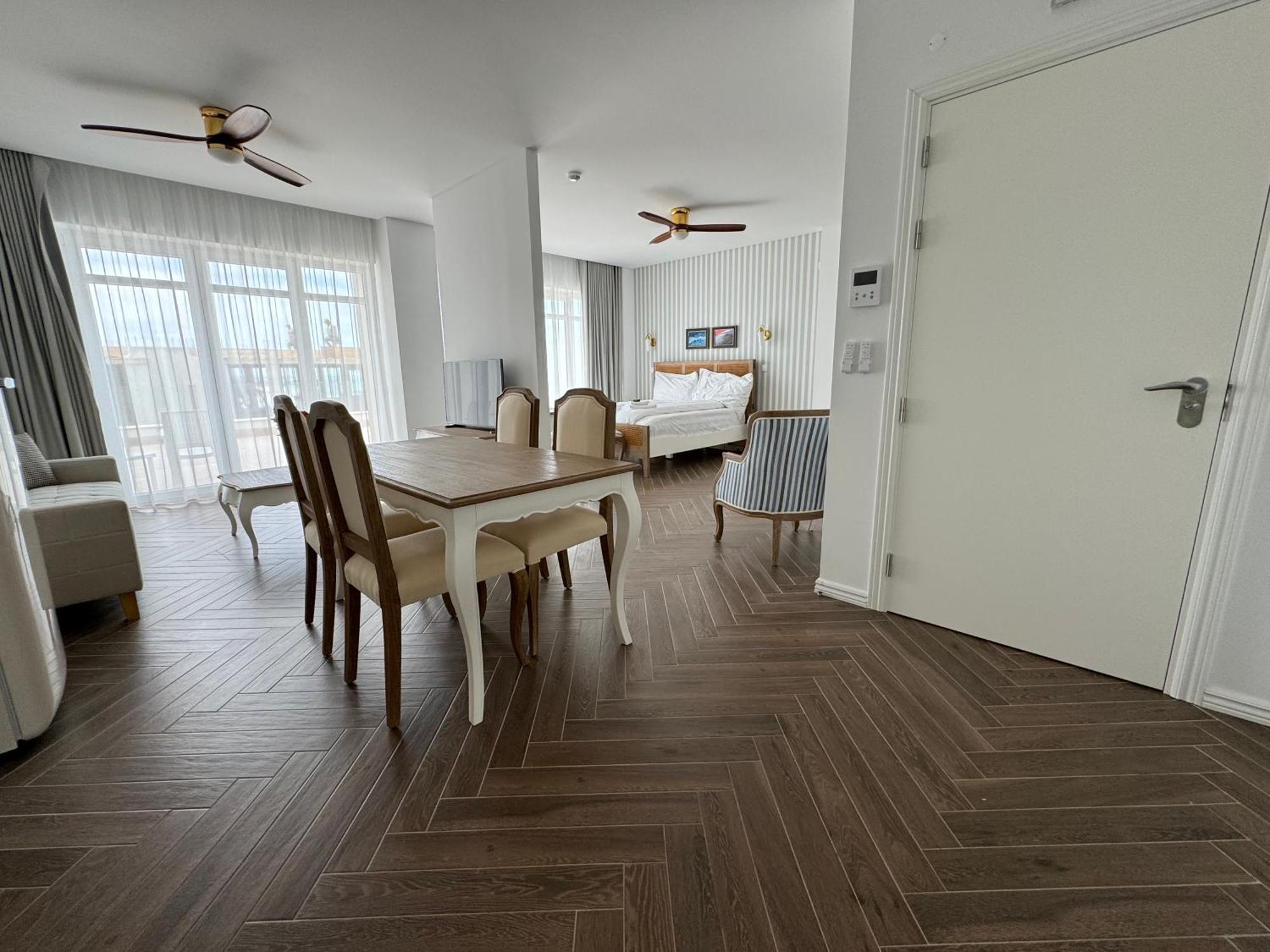 Ocean View Apartments Lourinha  Bagian luar foto