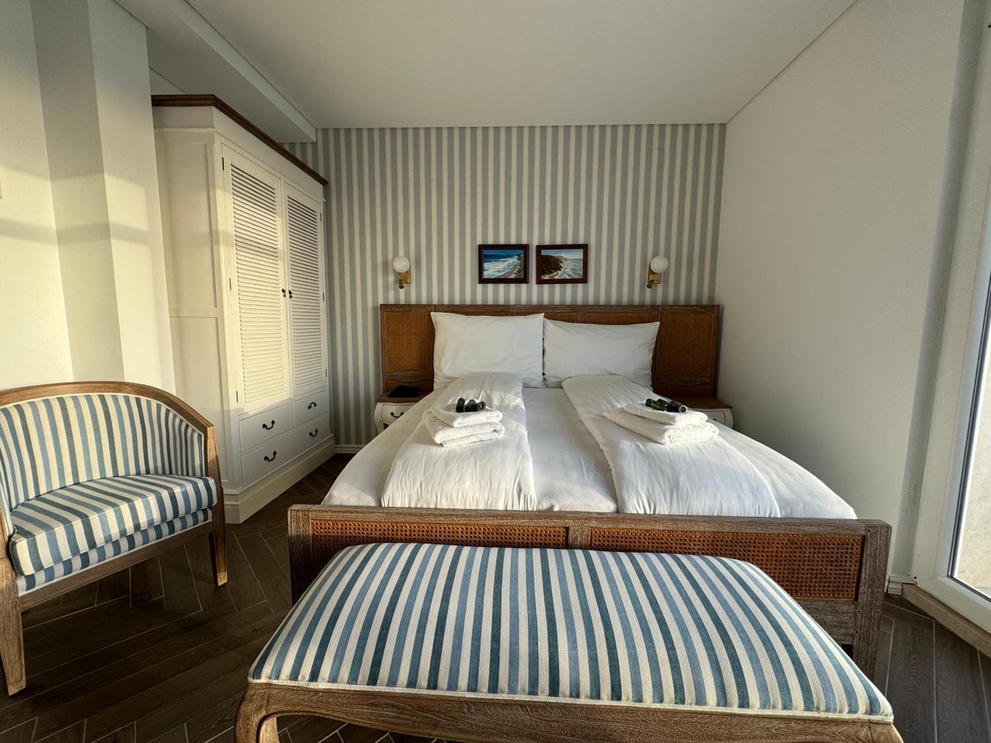 Ocean View Apartments Lourinha  Bagian luar foto