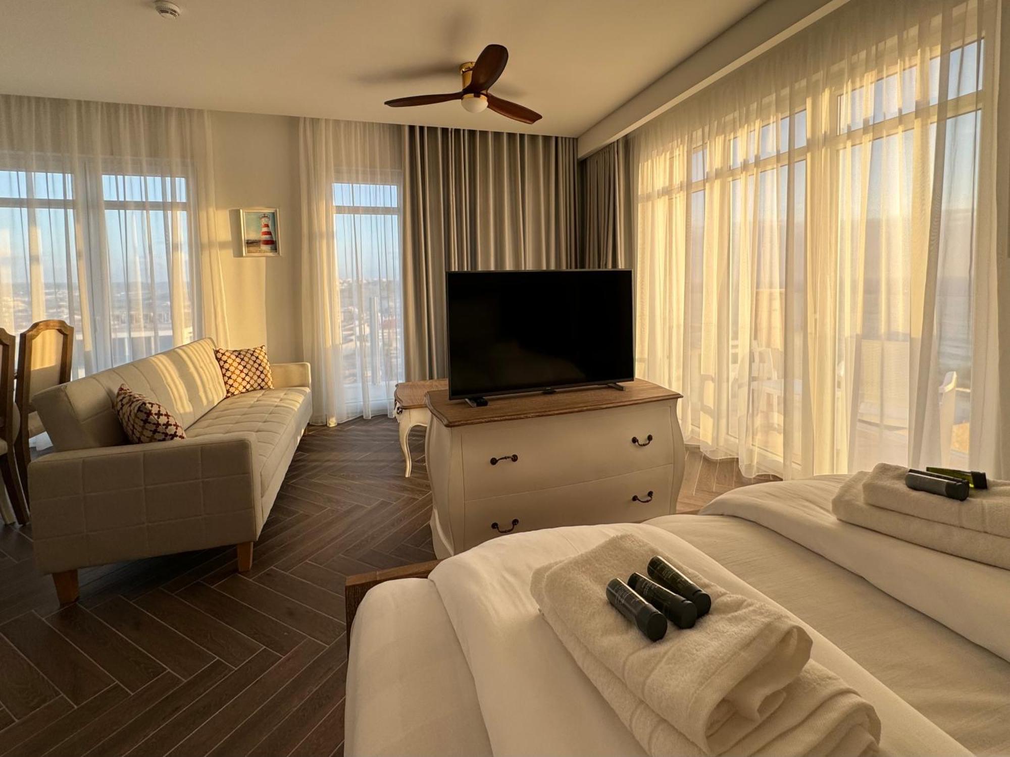 Ocean View Apartments Lourinha  Bagian luar foto