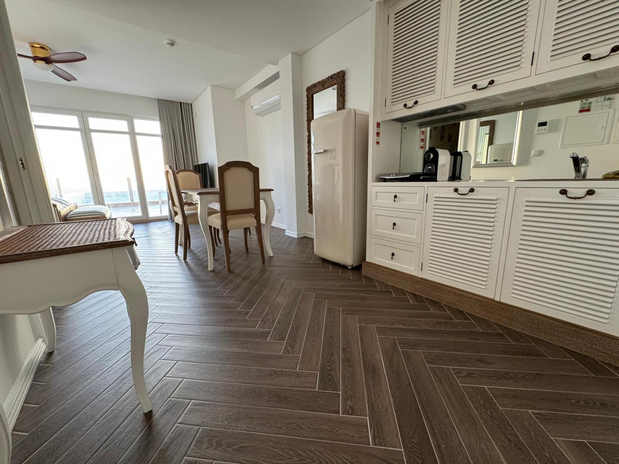 Ocean View Apartments Lourinha  Bagian luar foto