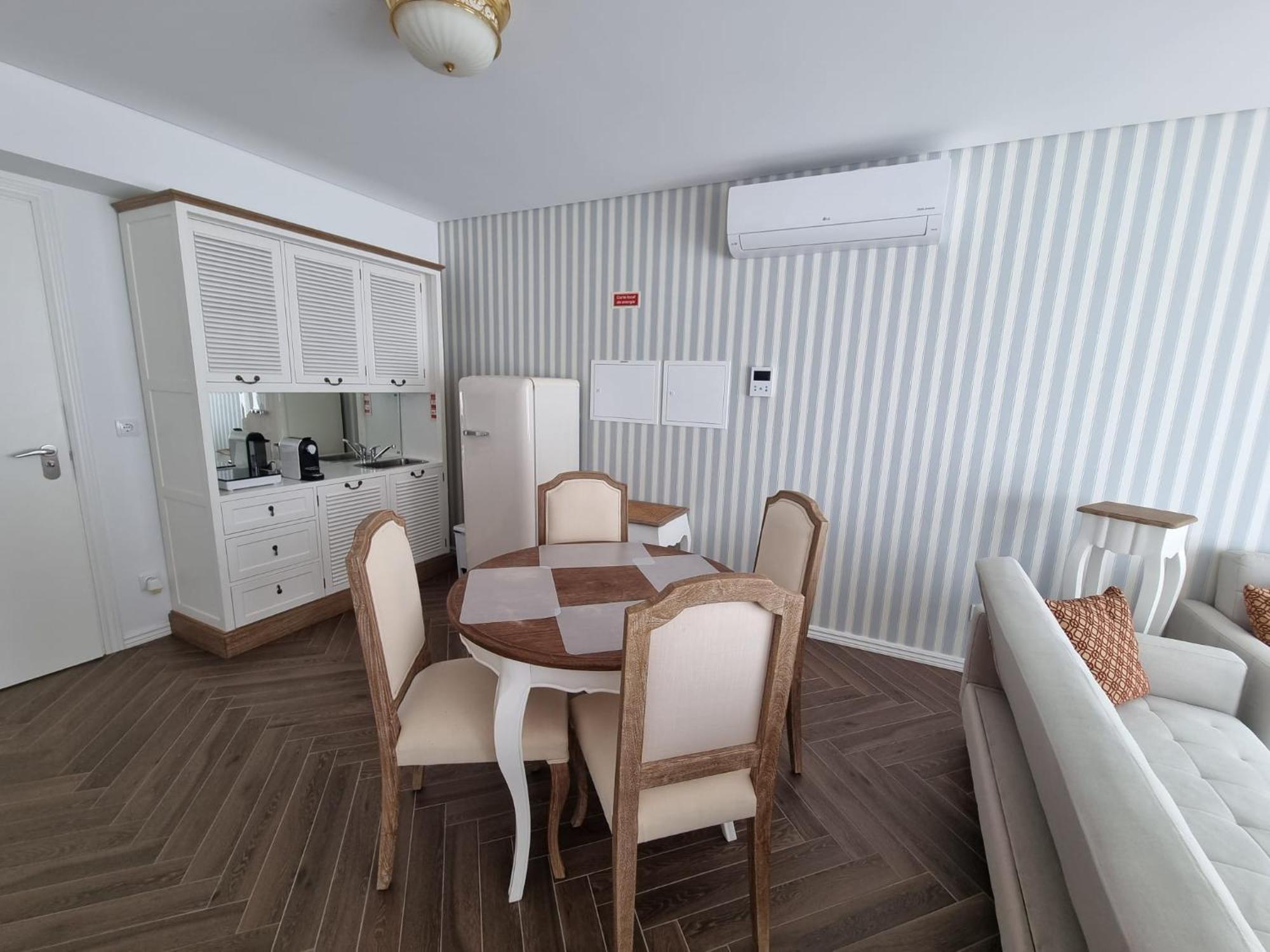 Ocean View Apartments Lourinha  Bagian luar foto
