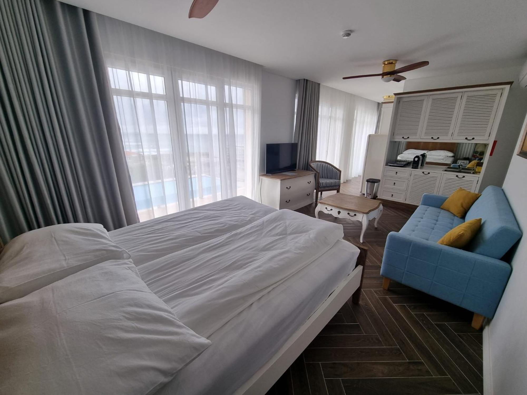 Ocean View Apartments Lourinha  Bagian luar foto