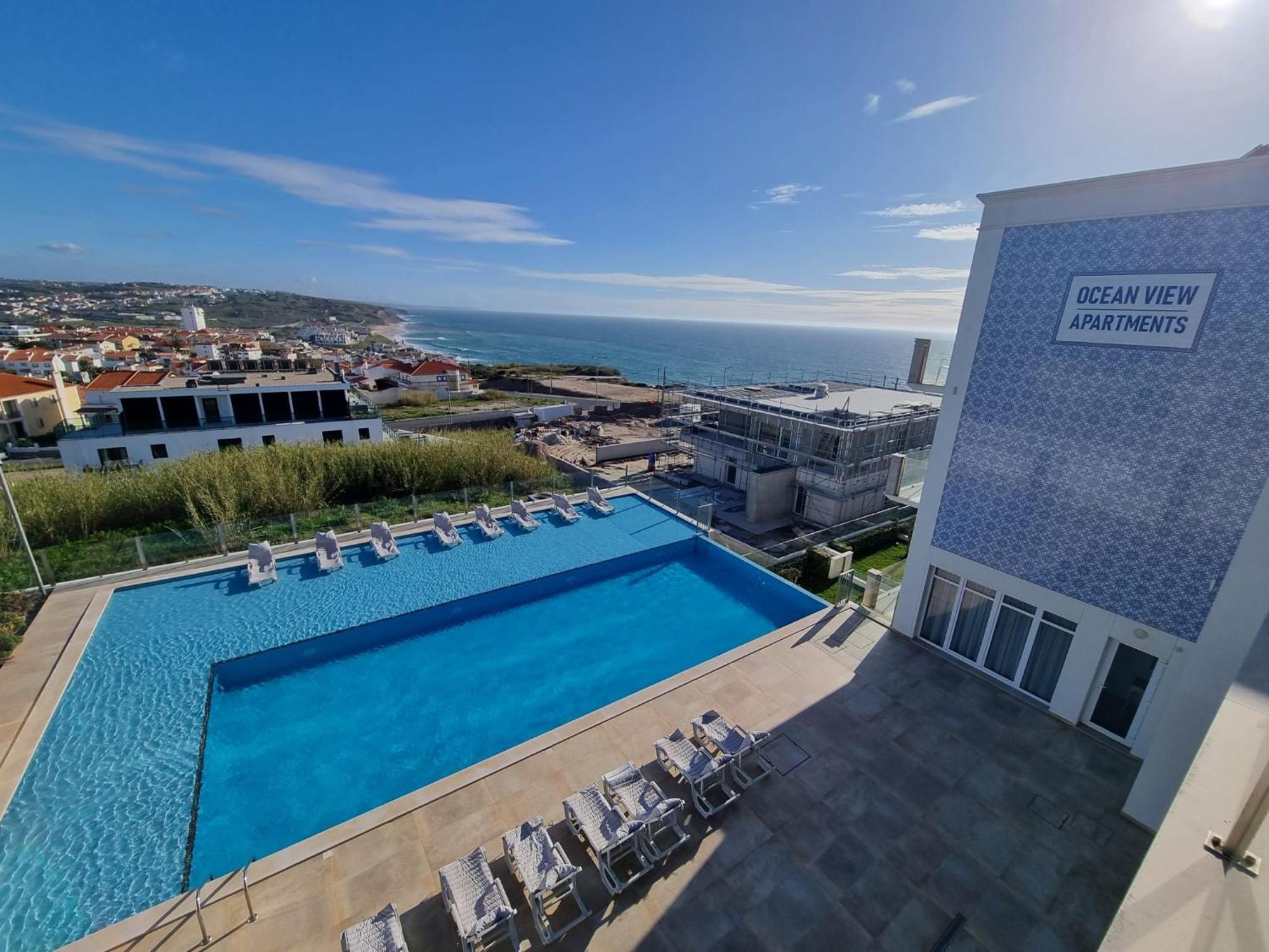 Ocean View Apartments Lourinha  Bagian luar foto