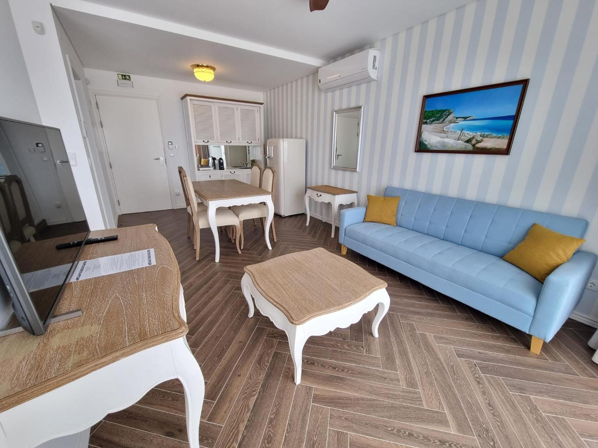Ocean View Apartments Lourinha  Bagian luar foto