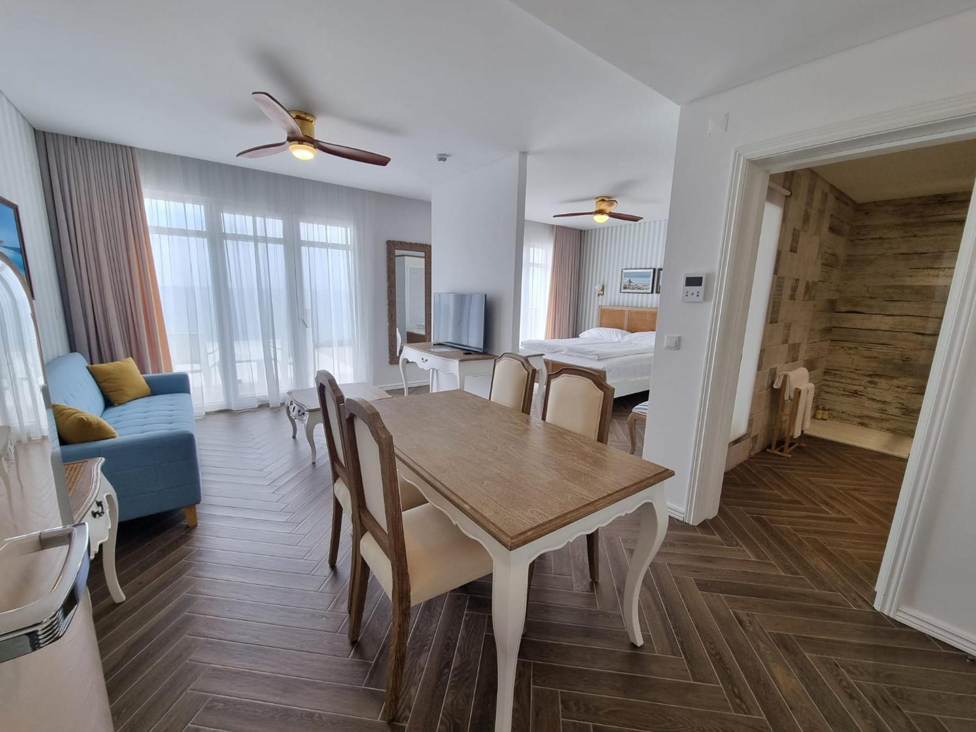 Ocean View Apartments Lourinha  Bagian luar foto